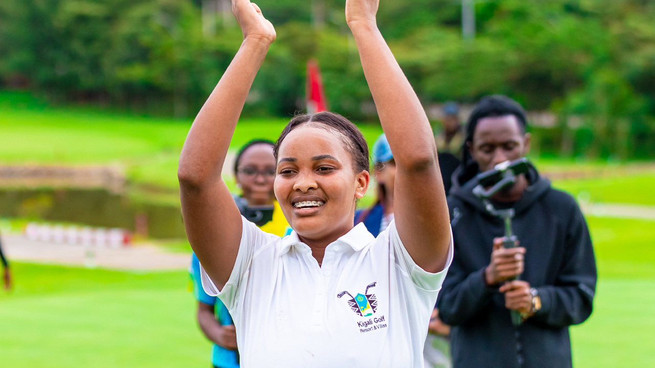 Rwandan golfer sets world record for fastest unassisted round
